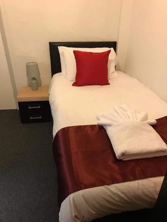 The Bugle Hotel Titchfield Экстерьер фото