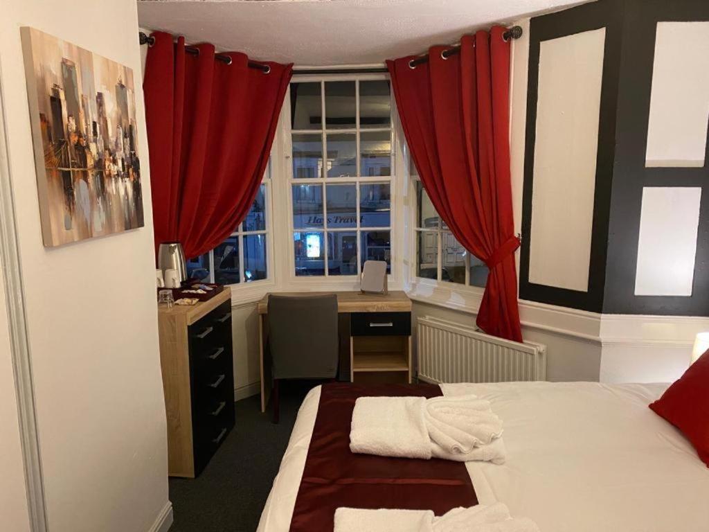 The Bugle Hotel Titchfield Экстерьер фото