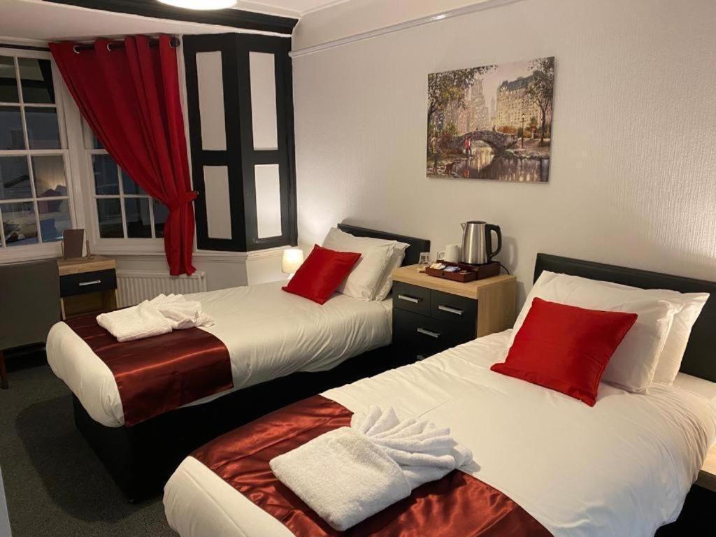 The Bugle Hotel Titchfield Экстерьер фото